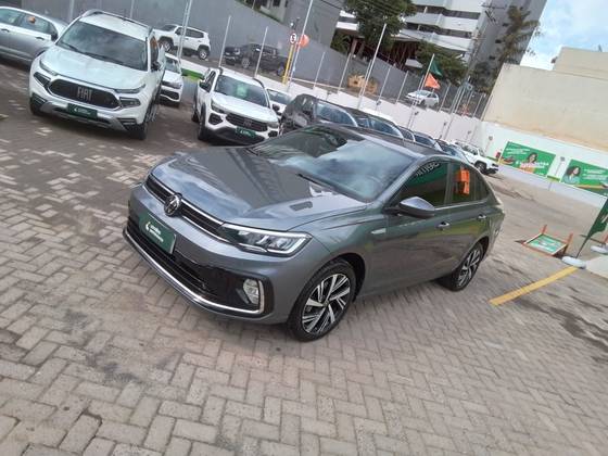 VOLKSWAGEN VIRTUS 1.0 200 TSI HIGHLINE AUTOMÁTICO